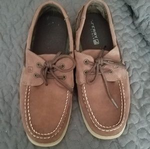 Sperry 7W Boat Shoes